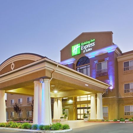 Holiday Inn Express & Suites Salinas By Ihg Екстериор снимка