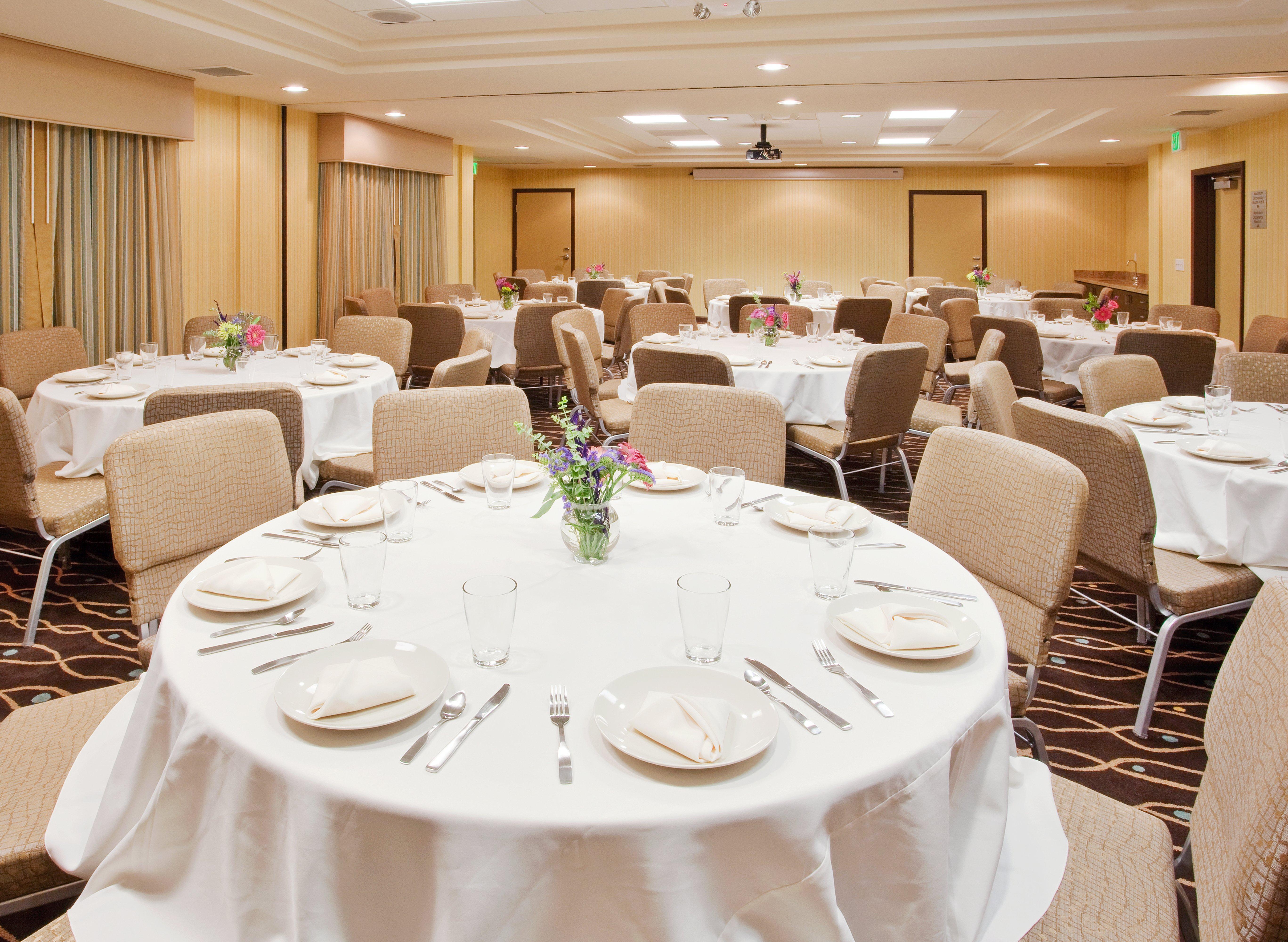 Holiday Inn Express & Suites Salinas By Ihg Екстериор снимка